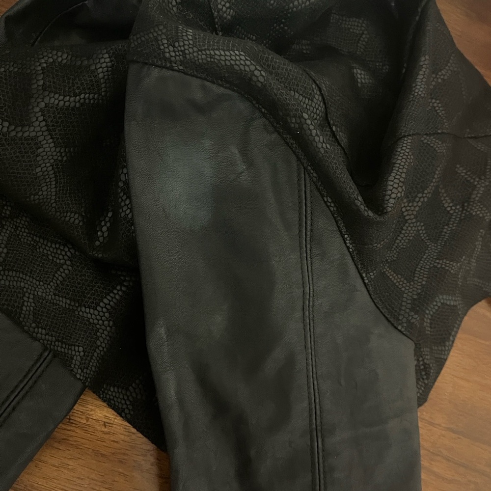 Blank NYC Venom Faux Leather Drape Front Jacket M - Picture 10 of 10